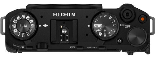Fujifilm X-M5 Mirrorless Camera with 15-45mm f/3.5-5.6 Lens (Black)