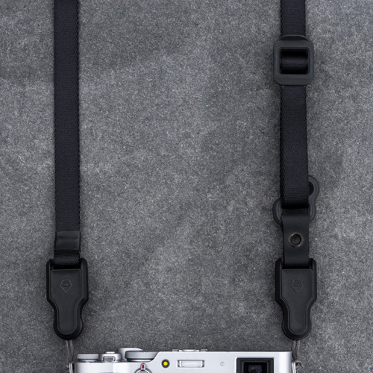 WANDRD Magnetic Camera Strap Lite (Black)