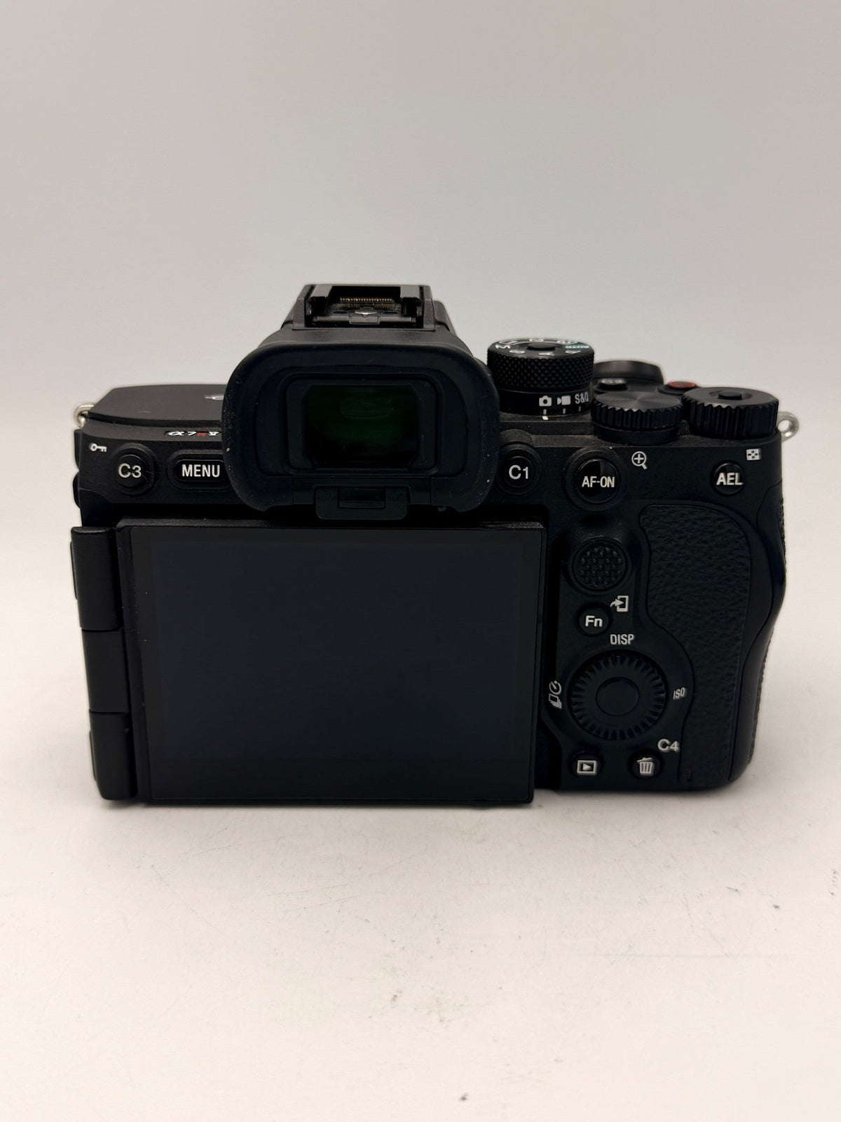 Used Sony A7R V Mirrorless Camera (84k Clicks)