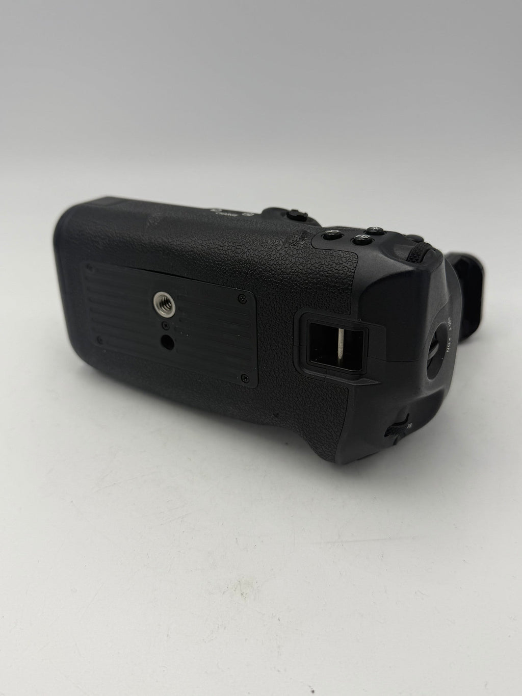 Used Canon BG-R10 for Canon R5 and R6