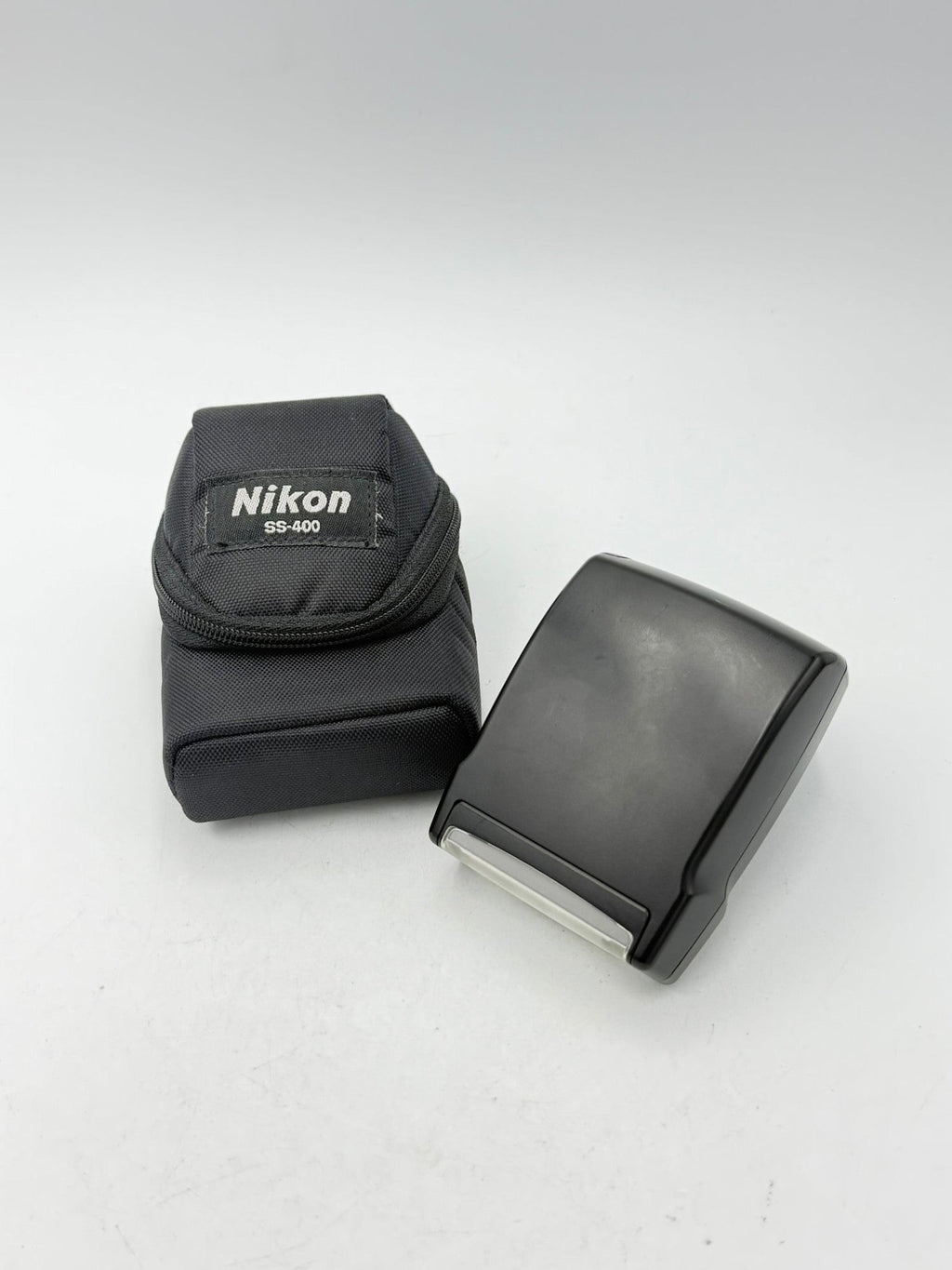 Used Nikon SB-400 Flash