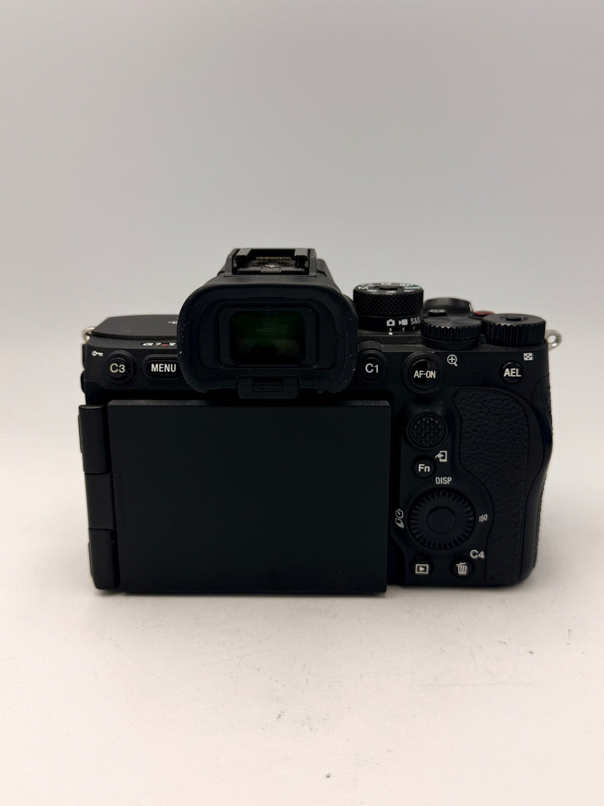 Used Sony A7R V Mirrorless Camera (84k Clicks)