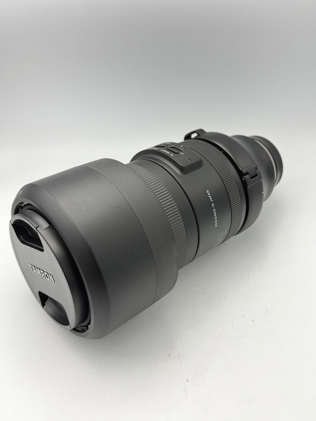 Used Tamron 150-500mm f5-6.7 Di III VC VXD for FujiX (WITH BOX)