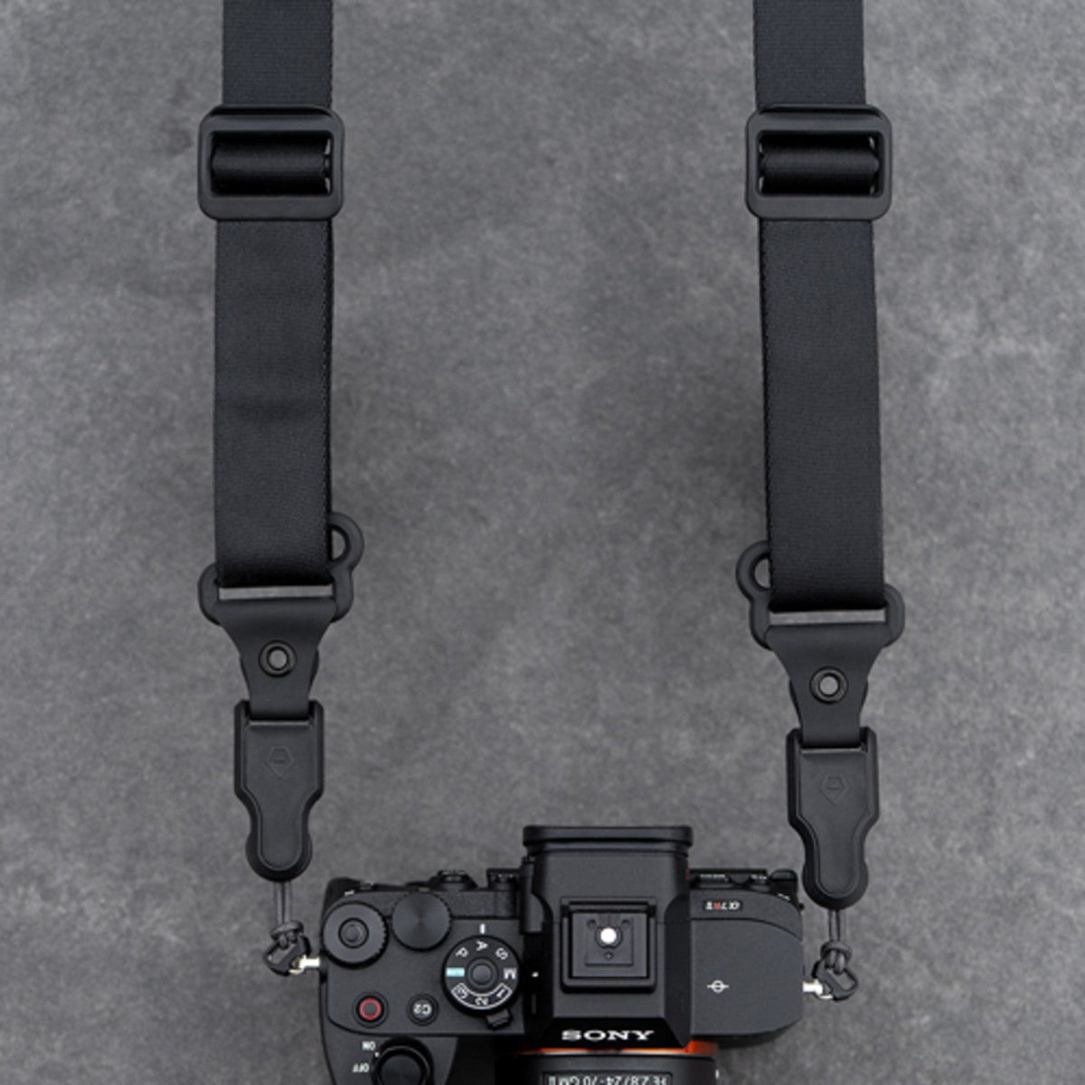 WANDRD Magnetic Camera Strap (Black)