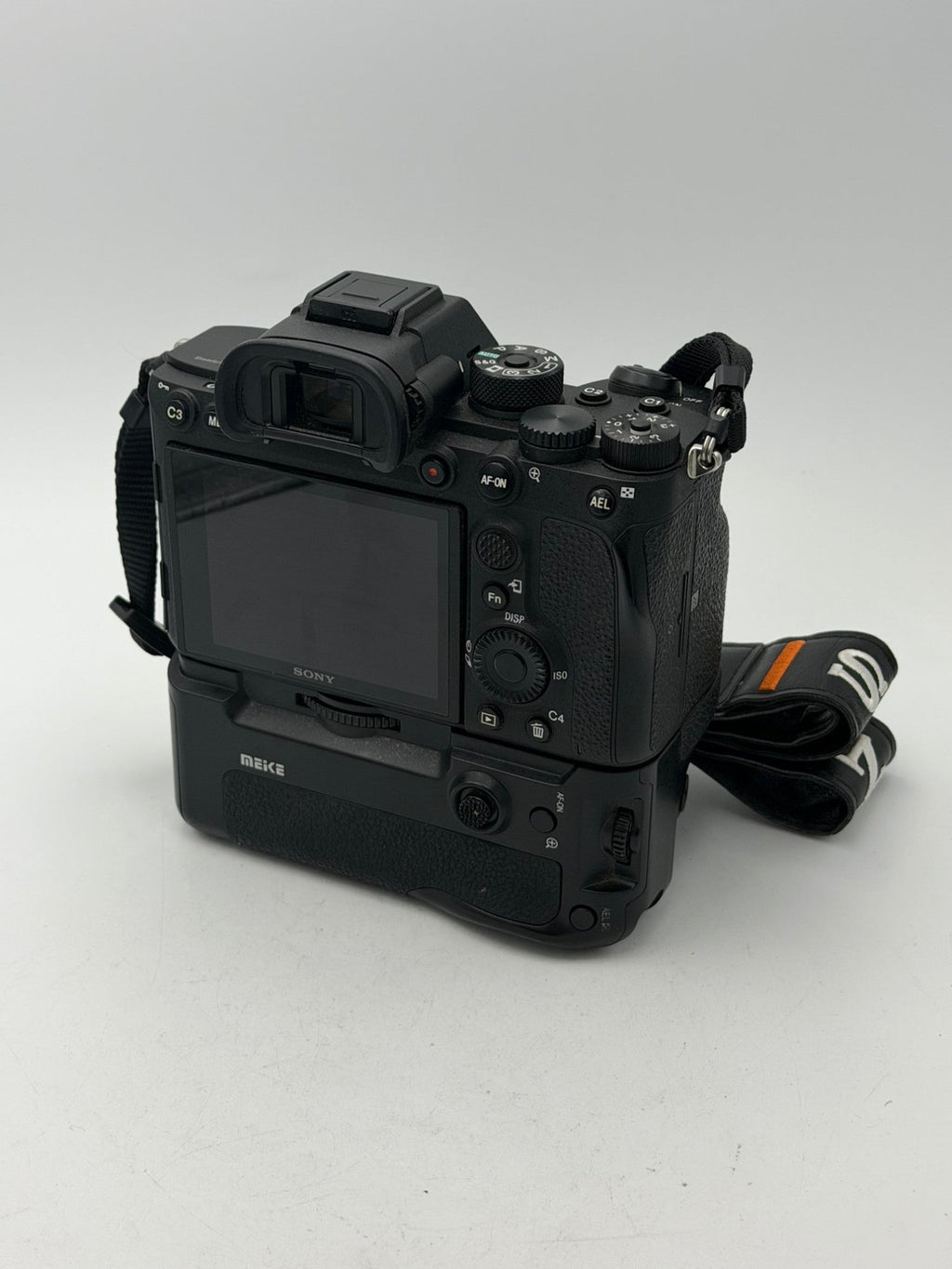 Used Sony A7R IV Body with Meke Battery Grip