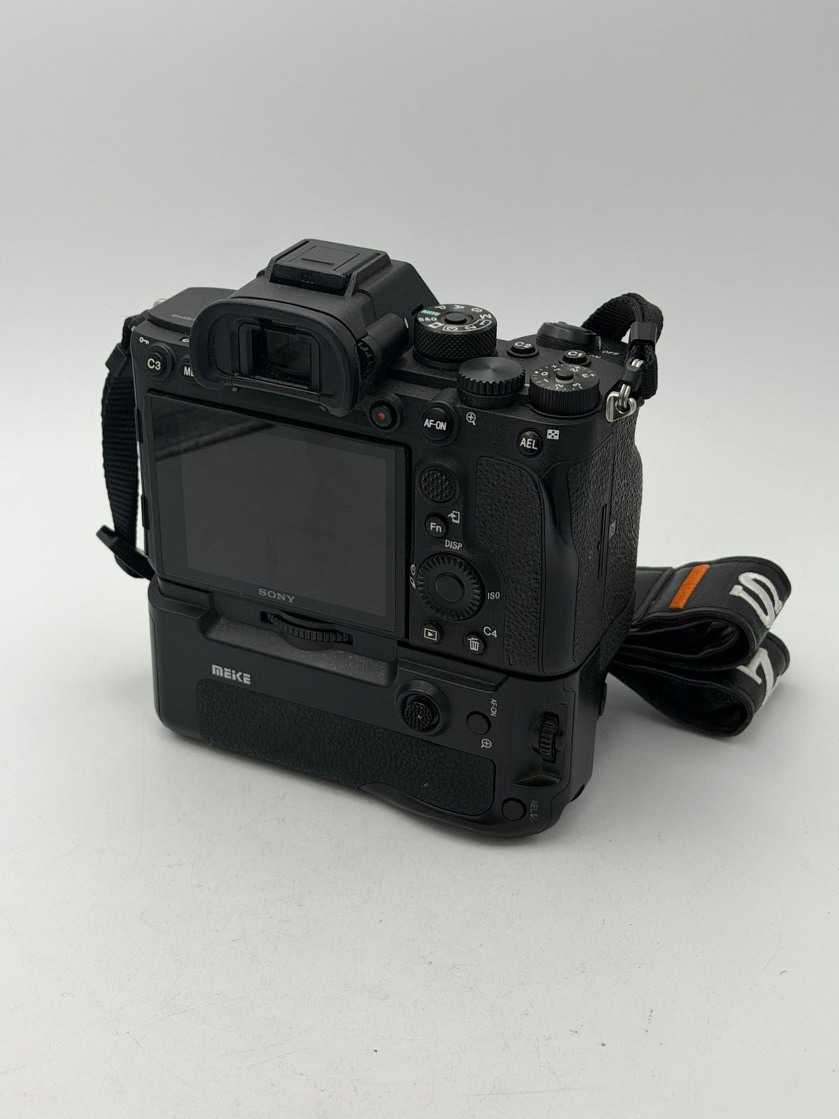 Used Sony A7R IV Body with Meke Battery Grip