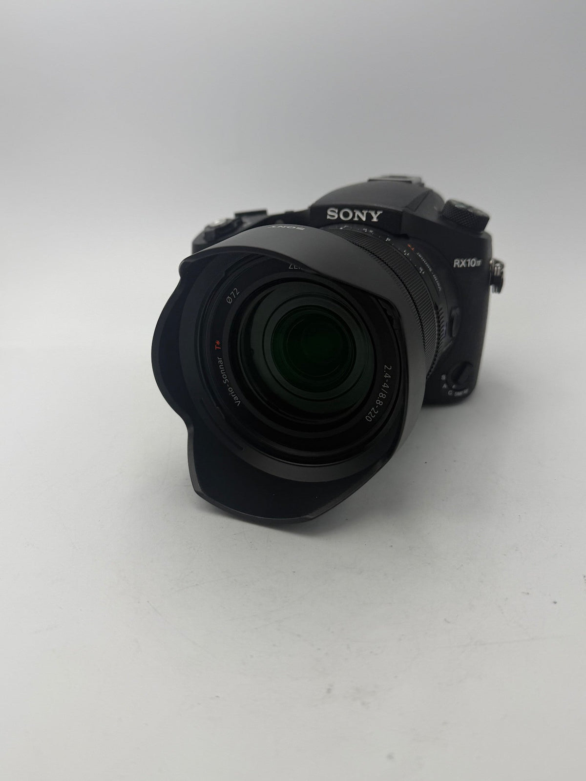 Used Sony RX10 IV